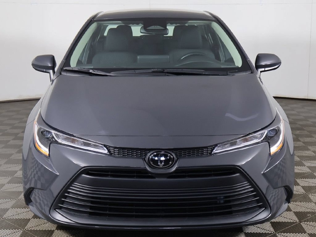 Used 2024 Toyota Corolla LE FWD image 8