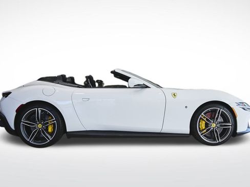 Used 2024 Ferrari Roma Spider image 6