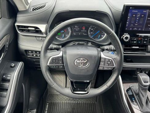 Certified 2020 Toyota Highlander Platinum AWD/4WD image 24