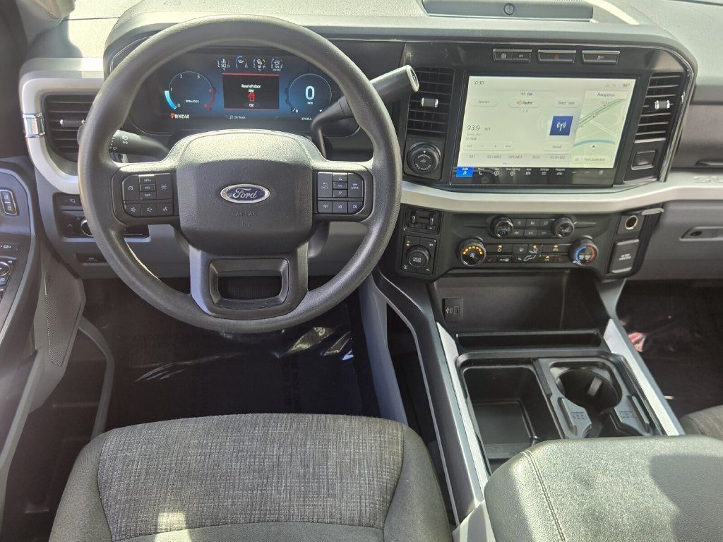 Used 2023 Ford F250 XLT w/ XLT Premium Package AWD/4WD image 13