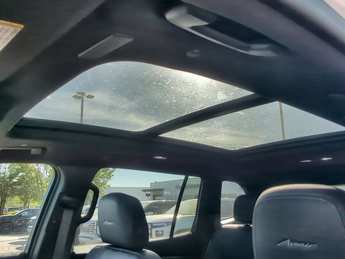 New 2026 Buick Enclave Avenir w/ Super Cruise Package FWD image 19