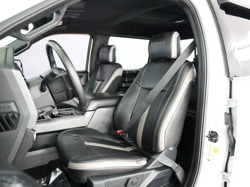 Used 2019 Ford F150 XLT w/ Equipment Group 302A Luxury AWD/4WD image 44