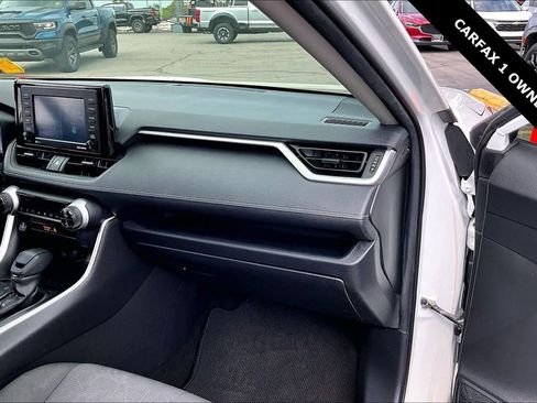 Used 2021 Toyota RAV4 XLE w/ Convenience Package AWD/4WD image 25