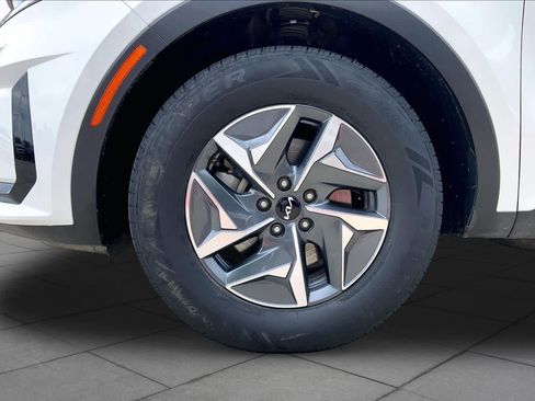 Used 2023 Kia Sorento EX FWD image 11