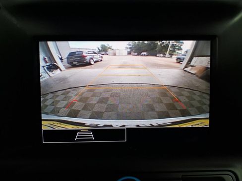 Used 2023 GMC Terrain SLE FWD image 14