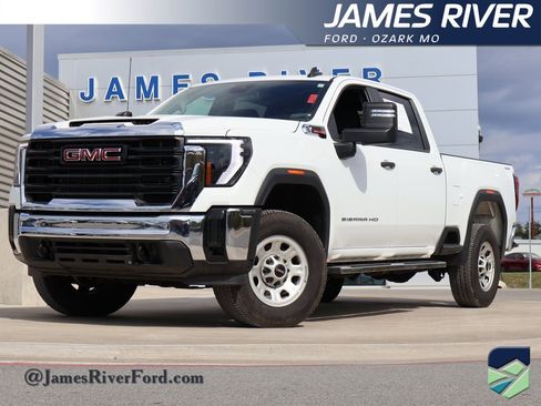 Used 2024 GMC Sierra 2500 Pro image 1