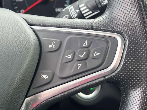 Used 2023 Chevrolet Equinox LS FWD image 12