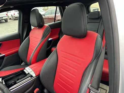 Used 2024 Mercedes-Benz GLC 43 AMG 4MATIC image 14