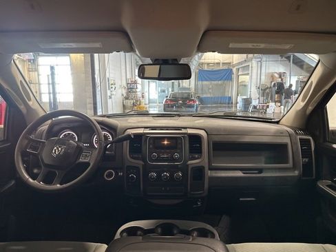 Used 2017 RAM 1500 ST w/ SXT Appearance Group image 13