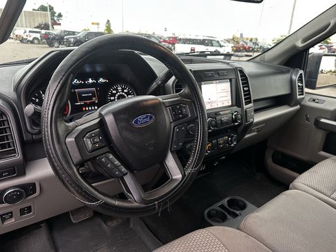 Used 2019 Ford F150 XLT w/ Equipment Group 302A Luxury AWD/4WD image 5