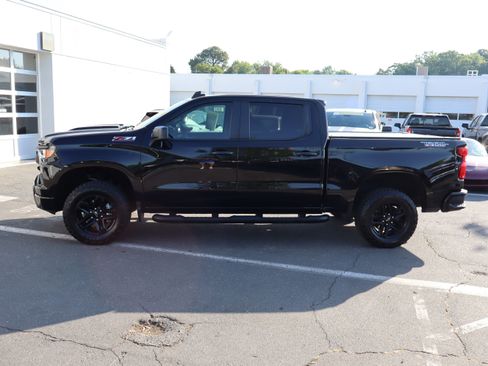 Used 2024 Chevrolet Silverado 1500 Custom Trail Boss AWD/4WD image 7