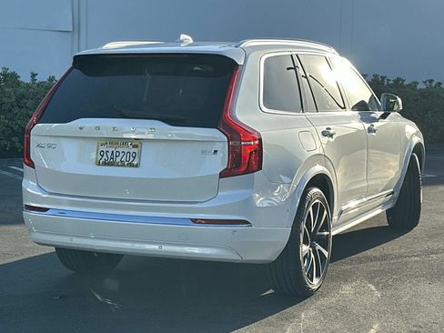 Certified 2025 Volvo XC90 B6 Plus w/ Protection Package Premier image 4