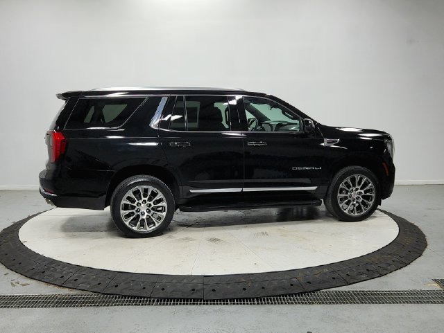 Used 2025 GMC Yukon Denali AWD/4WD image 9