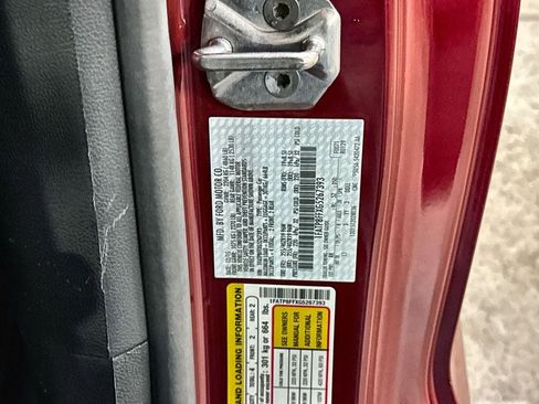 Used 2016 Ford Mustang GT Premium w/ Equipment Group 401A image 31