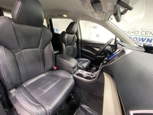 Used 2022 Subaru Ascent Limited image 24