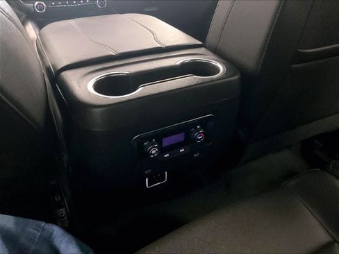 Used 2025 Chevrolet Tahoe Z71 AWD/4WD image 28