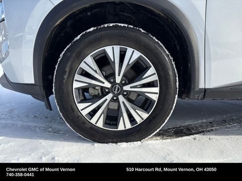 Used 2023 Nissan Rogue SV image 25