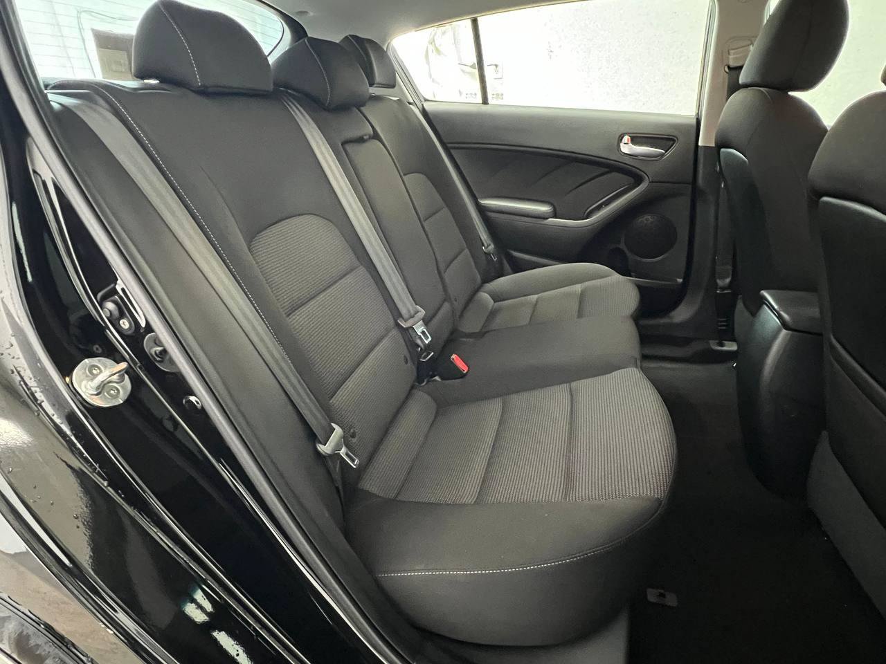 Used 2017 Kia Forte LX FWD image 14