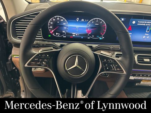 New 2026 Mercedes-Benz GLS 450 4MATIC image 8
