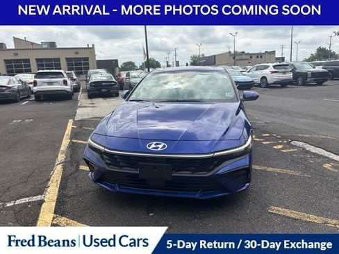 Certified 2024 Hyundai Elantra SEL w/ Convenience Package FWD image 2