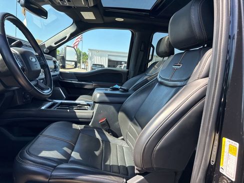Used 2023 Ford F250 Platinum AWD/4WD image 5