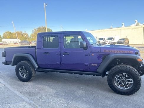 New 2026 Jeep Gladiator Mojave image 10