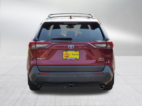Certified 2022 Toyota RAV4 XLE Premium AWD/4WD image 7