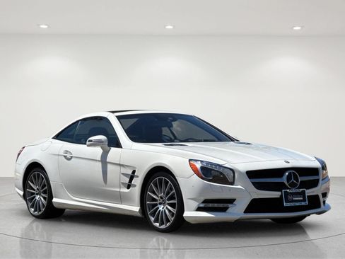 Used 2016 Mercedes-Benz SL 550 image 8