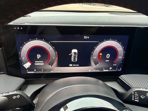 Certified 2025 Nissan Kicks SR FWD image 4