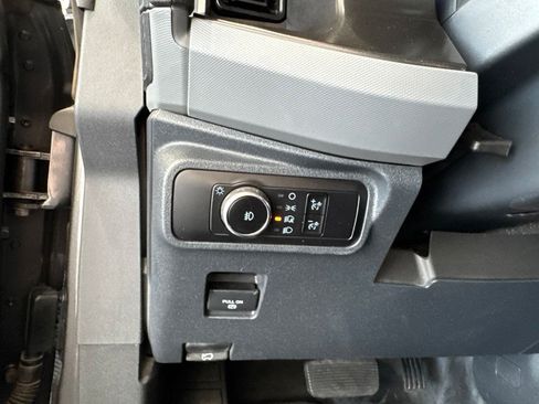 Used 2023 Ford Bronco Big Bend w/ Sasquatch Package AWD/4WD image 32