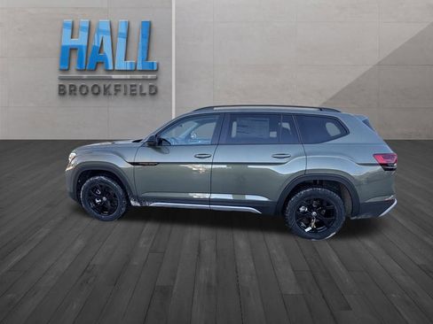 New 2026 Volkswagen Atlas Peak Edition image 12