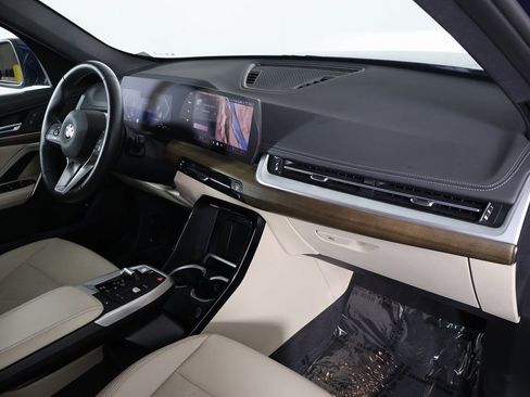 Used 2025 BMW X1 xDrive28i w/ Convenience Package image 9