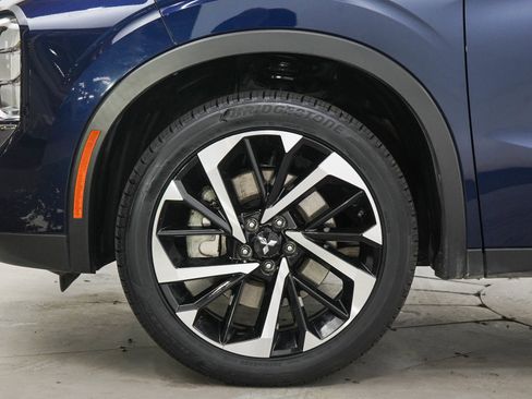 Used 2024 Mitsubishi Outlander SE AWD/4WD image 30