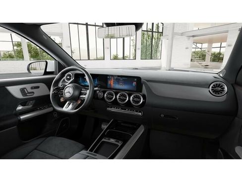 New 2025 Mercedes-Benz GLA 35 AMG 4MATIC image 7