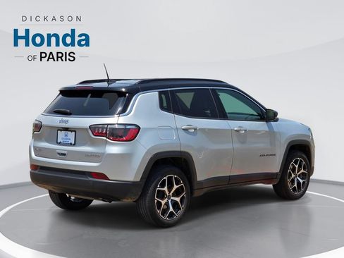 Used 2025 Jeep Compass Limited AWD/4WD image 5