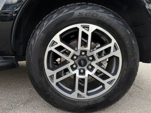 Used 2025 Ford Expedition Active AWD/4WD image 47