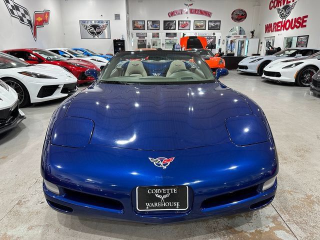 Used 2004 Chevrolet Corvette Convertible w/ Preferred Equipment Group RWD image 22