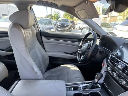 Certified 2018 Honda Accord EX-L image 10