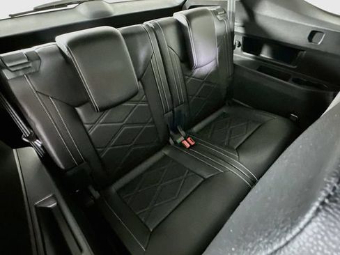 Certified 2026 Volkswagen Atlas SE w/ Panoramic Sunroof Package AWD/4WD image 28