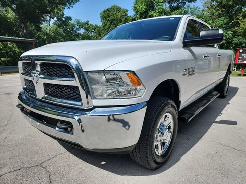 Used 2016 RAM 3500 SLT AWD/4WD image 3