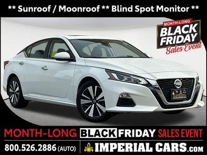 Used 2022 Nissan Altima 2.5 SV w/ SV Premium Package