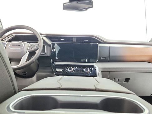 Used 2023 GMC Sierra 1500 Denali AWD/4WD image 26