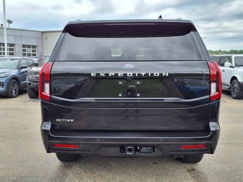 Used 2025 Ford Expedition Active AWD/4WD image 5