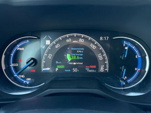 Used 2025 Toyota RAV4 LE image 40