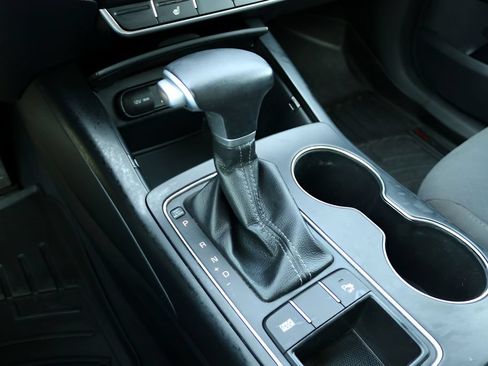 Used 2020 Kia Sorento S FWD image 27
