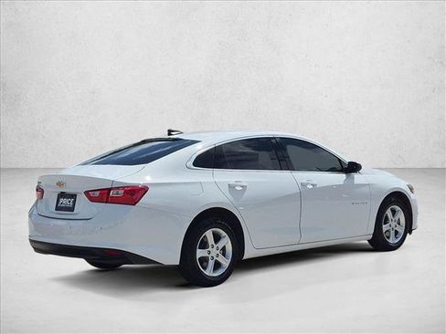 Used 2024 Chevrolet Malibu LS FWD image 5