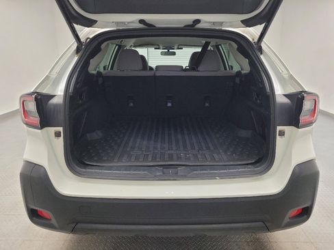 Used 2023 Subaru Outback Premium AWD/4WD image 29