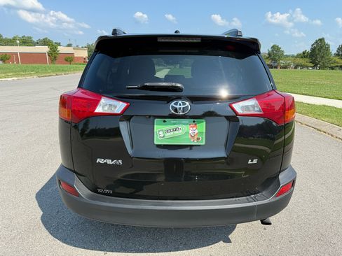 Used 2013 Toyota RAV4 LE image 5