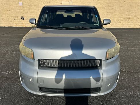 Used 2010 Scion xB image 8