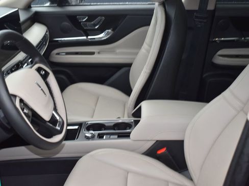 New 2026 Lincoln Corsair Grand Touring image 10